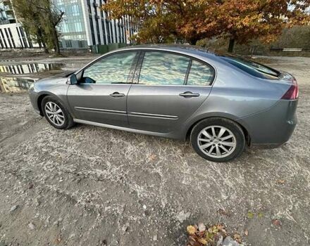 Серый Рено Лагуна, объемом двигателя 2 л и пробегом 210 тыс. км за 5400 $, фото 1 на Automoto.ua