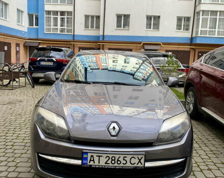 Рено Лагуна 2011 в Ивано-Франковске на Automoto.ua Серый Рено Лагуна, объемом двигателя 1.46 л и пробегом 224 тыс. км за 7400 $, фото 8 на Automoto.ua