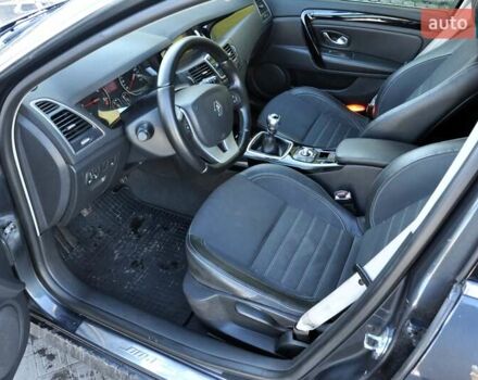 Серый Рено Лагуна, объемом двигателя 1.46 л и пробегом 290 тыс. км за 5999 $, фото 15 на Automoto.ua