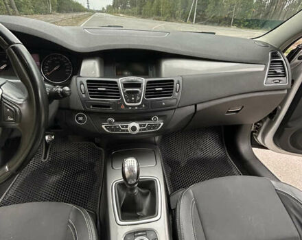 Серый Рено Лагуна, объемом двигателя 1.5 л и пробегом 327 тыс. км за 7000 $, фото 11 на Automoto.ua