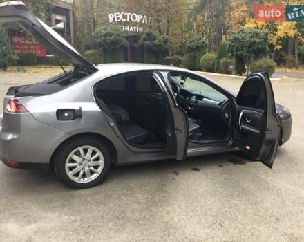 Серый Рено Лагуна, объемом двигателя 1.5 л и пробегом 370 тыс. км за 6500 $, фото 60 на Automoto.ua