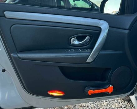 Рено Лагуна 2012 в Коломые на Automoto.ua Серый Рено Лагуна, объемом двигателя 1.5 л и пробегом 238 тыс. км за 7800 $, фото 23 на Automoto.ua