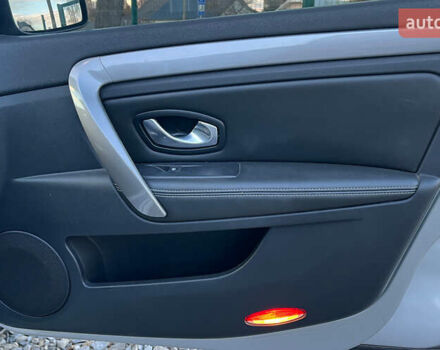 Рено Лагуна 2012 в Коломые на Automoto.ua Серый Рено Лагуна, объемом двигателя 1.46 л и пробегом 238 тыс. км за 7800 $, фото 25 на Automoto.ua