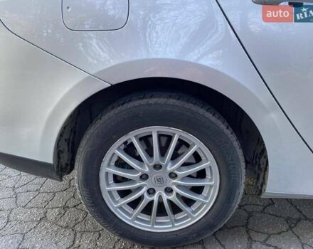 Серый Рено Лагуна, объемом двигателя 1.46 л и пробегом 205 тыс. км за 7500 $, фото 15 на Automoto.ua