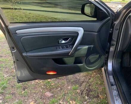 Серый Рено Лагуна, объемом двигателя 1.5 л и пробегом 370 тыс. км за 6500 $, фото 9 на Automoto.ua