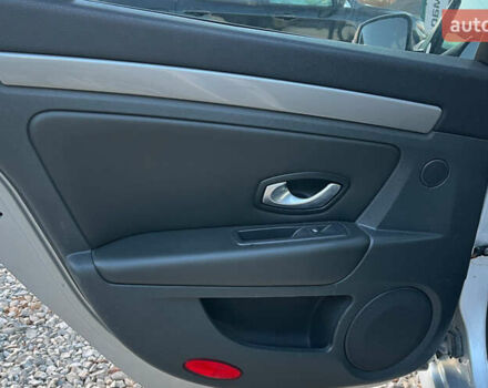 Рено Лагуна 2012 в Коломые на Automoto.ua Серый Рено Лагуна, объемом двигателя 1.46 л и пробегом 238 тыс. км за 7800 $, фото 24 на Automoto.ua