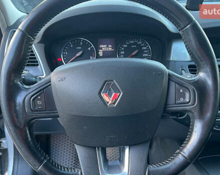 Рено Лагуна 2012 в Коломые на Automoto.ua Серый Рено Лагуна, объемом двигателя 1.46 л и пробегом 238 тыс. км за 7800 $, фото 10 на Automoto.ua