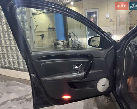 Рено Лагуна 2013 в Киеве на Automoto.ua Серый Рено Лагуна, объемом двигателя 1.5 л и пробегом 286 тыс. км за 7500 $, фото 19 на Automoto.ua