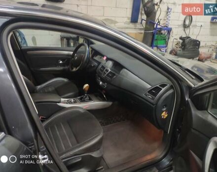 Серый Рено Лагуна, объемом двигателя 1.5 л и пробегом 312 тыс. км за 6300 $, фото 6 на Automoto.ua