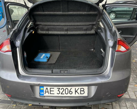 Сірий Рено Лагуна, об'ємом двигуна 1.5 л та пробігом 270 тис. км за 8300 $, фото 22 на Automoto.ua