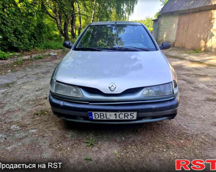 Серый Рено Лагуна, объемом двигателя 1.8 л и пробегом 250 тыс. км за 900 $, фото 1 на Automoto.ua