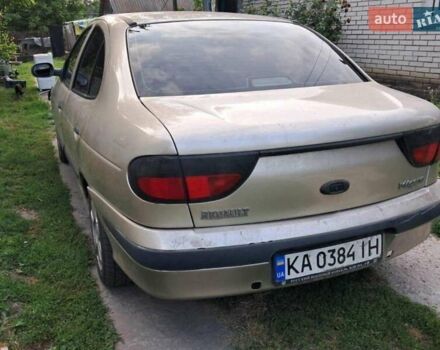 Серый Рено Лагуна, объемом двигателя 2 л и пробегом 350 тыс. км за 3000 $, фото 1 на Automoto.ua