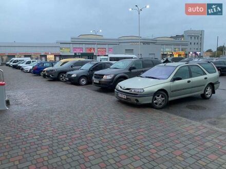 Рено Лагуна 1998 в Полтаве на Automoto.ua Серый Рено Лагуна, объемом двигателя 1.6 л и пробегом 427 тыс. км за 2600 $, фото 1 на Automoto.ua