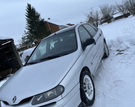 Сірий Рено Лагуна, об'ємом двигуна 1.8 л та пробігом 308 тис. км за 2100 $, фото 1 на Automoto.ua