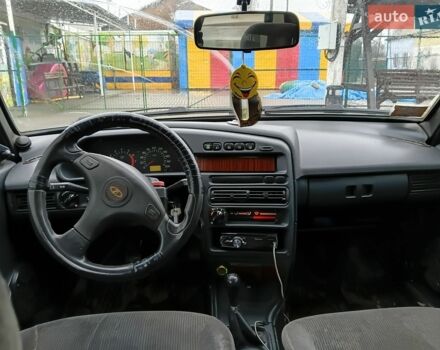 Сірий Рено Лагуна, об'ємом двигуна 2 л та пробігом 200 тис. км за 1500 $, фото 1 на Automoto.ua