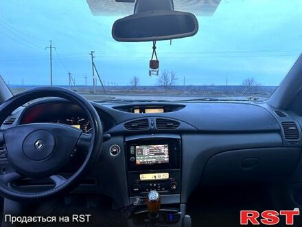 Рено Лагуна 2002 в Лозовой на Automoto.ua Серый Рено Лагуна, объемом двигателя 2.2 л и пробегом 280 тыс. км за 3800 $, фото 1 на Automoto.ua