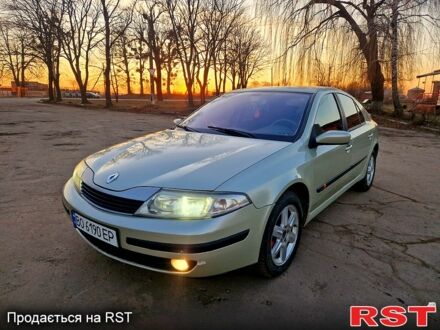 Рено Лагуна 2002 в Жмеренке на Automoto.ua Серый Рено Лагуна, объемом двигателя 2 л и пробегом 220 тыс. км за 3300 $, фото 1 на Automoto.ua