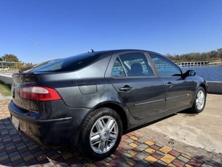 Серый Рено Лагуна, объемом двигателя 2 л и пробегом 230 тыс. км за 2200 $, фото 1 на Automoto.ua