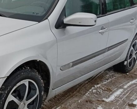 Серый Рено Лагуна, объемом двигателя 1.9 л и пробегом 340 тыс. км за 1370 $, фото 1 на Automoto.ua