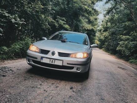 Сірий Рено Лагуна, об'ємом двигуна 2 л та пробігом 225 тис. км за 4999 $, фото 1 на Automoto.ua