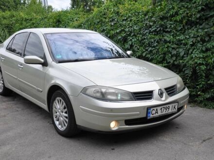 Сірий Рено Лагуна, об'ємом двигуна 2 л та пробігом 205 тис. км за 4801 $, фото 1 на Automoto.ua