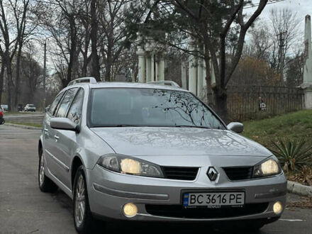 Серый Рено Лагуна, объемом двигателя 2 л и пробегом 199 тыс. км за 4550 $, фото 1 на Automoto.ua