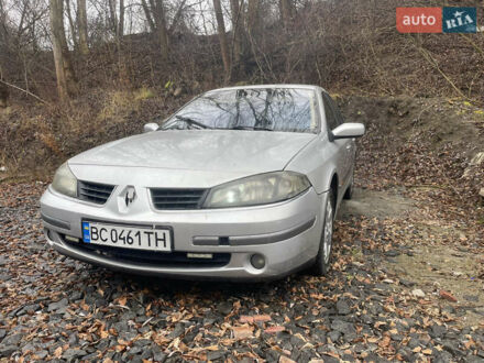 Серый Рено Лагуна, объемом двигателя 2 л и пробегом 396 тыс. км за 4000 $, фото 1 на Automoto.ua