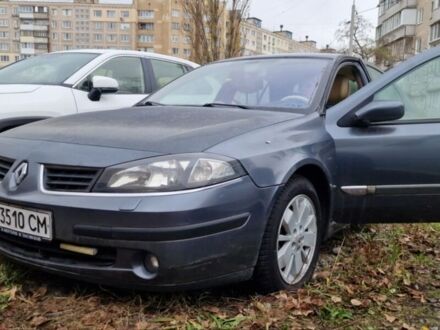 Серый Рено Лагуна, объемом двигателя 2 л и пробегом 220 тыс. км за 3900 $, фото 1 на Automoto.ua