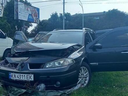 Рено Лагуна 2006 в Киеве на Automoto.ua Серый Рено Лагуна, объемом двигателя 2.2 л и пробегом 284 тыс. км за 3000 $, фото 1 на Automoto.ua