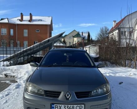 Серый Рено Лагуна, объемом двигателя 2 л и пробегом 300 тыс. км за 5499 $, фото 1 на Automoto.ua