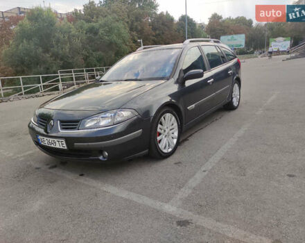 Серый Рено Лагуна, объемом двигателя 2 л и пробегом 320 тыс. км за 5000 $, фото 1 на Automoto.ua