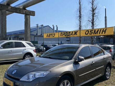 Рено Лагуна 2007 в Луцке на Automoto.ua Серый Рено Лагуна, объемом двигателя 2 л и пробегом 240 тыс. км за 5900 $, фото 1 на Automoto.ua