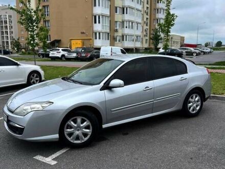 Рено Лагуна 2008 в Виннице на Automoto.ua Серый Рено Лагуна, объемом двигателя 2 л и пробегом 314 тыс. км за 4999 $, фото 1 на Automoto.ua