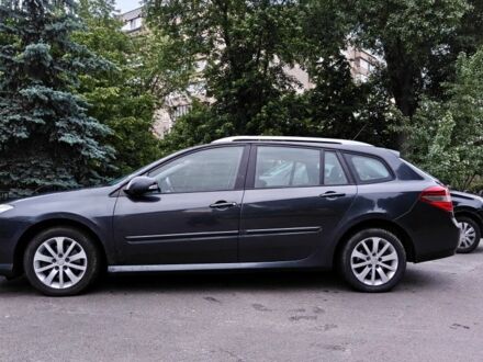 Рено Лагуна 2008 в Киеве на Automoto.ua Серый Рено Лагуна, объемом двигателя 2 л и пробегом 270 тыс. км за 3500 $, фото 1 на Automoto.ua