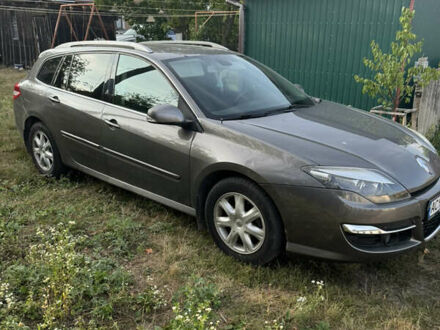 Рено Лагуна 2009 в Луцке на Automoto.ua Серый Рено Лагуна, объемом двигателя 1.5 л и пробегом 307 тыс. км за 5200 $, фото 1 на Automoto.ua