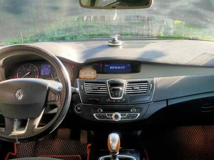 Рено Лагуна 2009 в Сторожинце на Automoto.ua Серый Рено Лагуна, объемом двигателя 1.46 л и пробегом 330 тыс. км за 6100 $, фото 1 на Automoto.ua