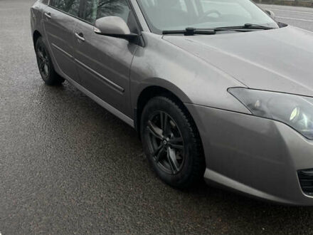 Серый Рено Лагуна, объемом двигателя 1.5 л и пробегом 370 тыс. км за 6000 $, фото 1 на Automoto.ua