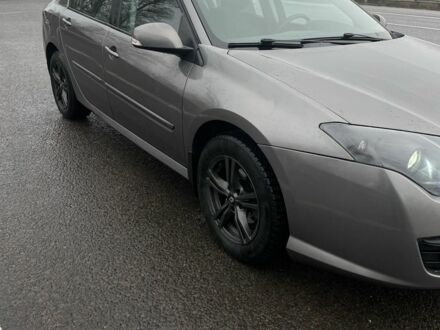 Серый Рено Лагуна, объемом двигателя 1.5 л и пробегом 370 тыс. км за 6000 $, фото 1 на Automoto.ua