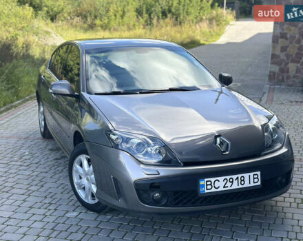 Сірий Рено Лагуна, об'ємом двигуна 1.5 л та пробігом 250 тис. км за 6399 $, фото 1 на Automoto.ua