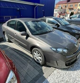 Сірий Рено Лагуна, об'ємом двигуна 1.5 л та пробігом 246 тис. км за 6200 $, фото 1 на Automoto.ua