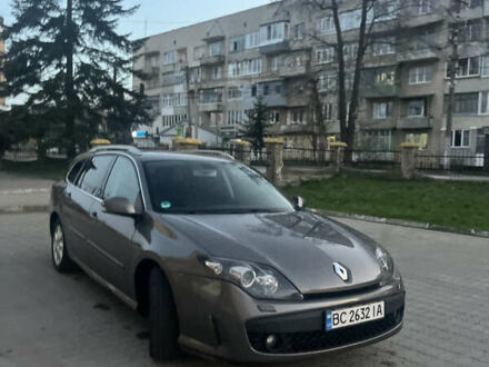 Рено Лагуна 2010 в Стрые на Automoto.ua Серый Рено Лагуна, объемом двигателя 1.5 л и пробегом 277 тыс. км за 5250 $, фото 1 на Automoto.ua
