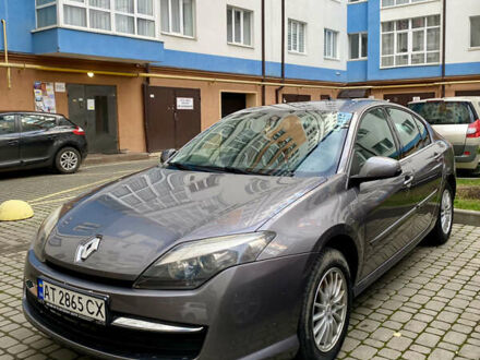 Рено Лагуна 2011 в Ивано-Франковске на Automoto.ua Серый Рено Лагуна, объемом двигателя 1.46 л и пробегом 224 тыс. км за 7400 $, фото 1 на Automoto.ua