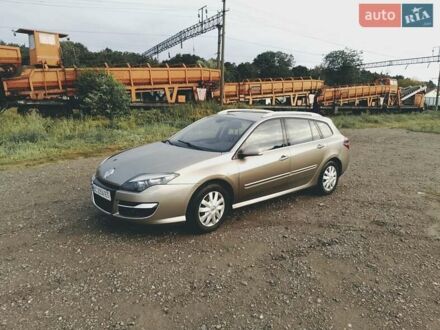 Рено Лагуна 2012 в Радивилове на Automoto.ua Серый Рено Лагуна, объемом двигателя 1.46 л и пробегом 279 тыс. км за 7200 $, фото 1 на Automoto.ua