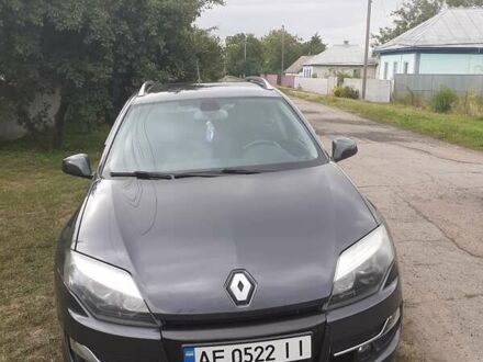 Серый Рено Лагуна, объемом двигателя 1.5 л и пробегом 253 тыс. км за 7200 $, фото 1 на Automoto.ua