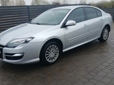 Серый Рено Лагуна, объемом двигателя 1.5 л и пробегом 304 тыс. км за 6000 $, фото 1 на Automoto.ua