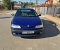 Синий Рено Лагуна, объемом двигателя 1 л и пробегом 300 тыс. км за 1004 $, фото 1 на Automoto.ua