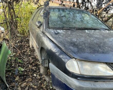 Синий Рено Лагуна, объемом двигателя 1.9 л и пробегом 300 тыс. км за 1000 $, фото 2 на Automoto.ua