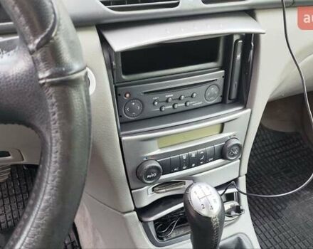 Синій Рено Лагуна, об'ємом двигуна 1.8 л та пробігом 154 тис. км за 3300 $, фото 16 на Automoto.ua