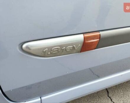 Синій Рено Лагуна, об'ємом двигуна 1.8 л та пробігом 154 тис. км за 3300 $, фото 8 на Automoto.ua