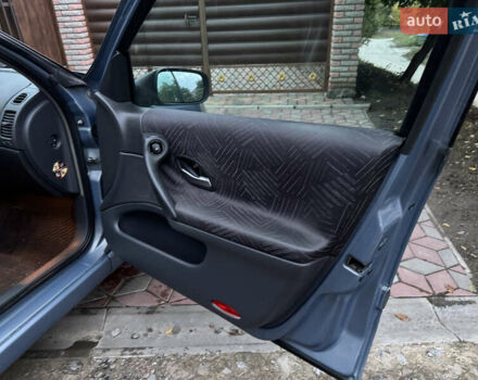 Синий Рено Лагуна, объемом двигателя 2 л и пробегом 280 тыс. км за 2650 $, фото 14 на Automoto.ua